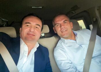 Albin Kurti do jetë në stadium për të mbështetur kombëtaren, poston foton e bukur