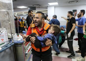 Mbi 500 të vrarë, gjithë bota dënon sulmin ndaj spitalit në Gaza