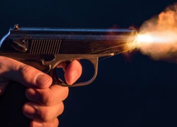 Qëlloi me armë në ajër duke terrorizuar qytetarët, arrestohet 43-vjeçari në Shkodër