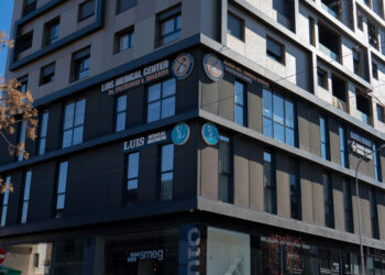 “Luis Medical Center” mashtroi pacientin, i mori paratë por nuk i hoqi tumorin