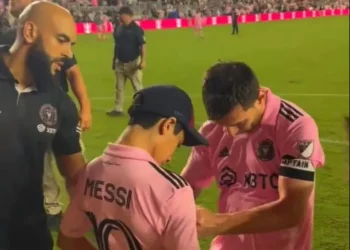Video bëhet virale, trupoja gëzon pa masë një fëmijë, fans ‘i çmendur’ i Messit