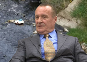 Qeveria hesht! Gjanica  ndotet nga mbetjet që derdh kompania e Dizdarit “Terra-Oil”