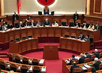 23 deputetë nga PD të përjashtuar, skenari që pritet në Kuvend nesër