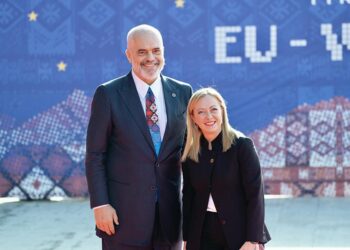 Dhjetëra organizata i kërkojnë qeverisë Rama të tërhiqet nga marrëveshja me Italinë