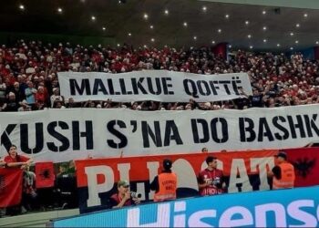 Nuk morën dot bileta për në stadium, por Plisat nuk e lanë pa e djeg për kombëtaren