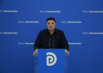 Çollaku reagon pas sherrit me Sulën: Një skenë e turpshme