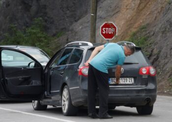 Kërkohet sërish shtyrja e afatit për regjistrimin e makinave në veri të Kosovës