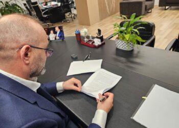 Manja dorëzon në Kryeministri projektin e Amnistisë Penale për të burgosurit