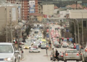 Në Kosovë, nga 1 janari nuk mund të zhdoganohen veturat më të vjetra se viti 2014