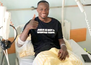 Dwamena humbi jetën në fushën e lojës, kardiologu flet për sëmundjen e futbollistit