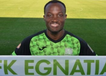 Ndërroi jetë në fushën e lojës, trupi i sulmuesit të Egnatias do të prehet në Ganë