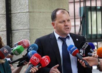 Akuza ndaj Hajdarit dhe Çuçit/ Lefter Maliqi: Pse SPAK nuk merr edhe Celibashin?