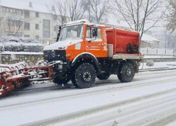 Dëbora mbulon zonën juglindore dhe Dajtin, ja si paraqitet gjendja e rrugëve