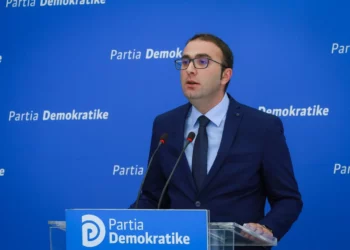 Aksioni opozitar, Gazment Bardhi mbledh sot grupin e PD-së