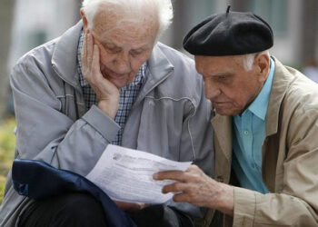 “Viktimat” e inflacionit në vend/ Pensioni zbret në 25% të pagës mesatare