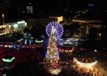 Kush janë gratë që morën pa garë 530 MLN lekë për dekoret e Vitit të Ri?