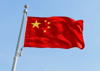 Sanksionet/ Kina paralajmëron Britaninë: Do përballeni me përgjigje të fortë