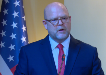 Hovenier: Projekt statuti i Asociacionit është hartuar nga miqtë e Kosovës