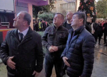 Zjarri masiv në Lushnje, Balla: Do të ketë një hetim