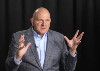 Do çuditeni…Ja si Steve Ballmer, fiton 1 miliard dollarë në vit pa bërë asgjë