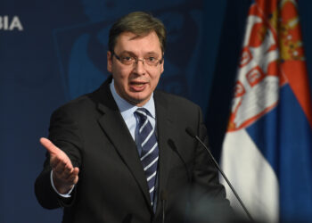 Vuçiç nga samiti në Dubai: Zgjedhjet në Serbi mund të mos mbahen