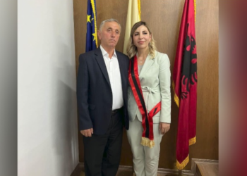Nepotizëm/ Kryetarja e bashkisë Bulqizë punëson vëllain si administrator njësie