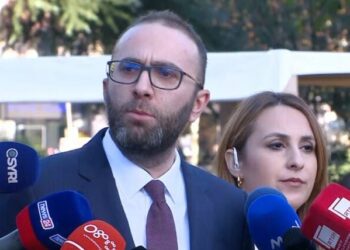 Tensionet në Kuvend, Bardhi i prerë: Opozita nuk tërhiqet nga aksioni i saj