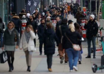 Ulet papunësia në shifra historike/ Rritet punësimi në sektorin e shërbimeve