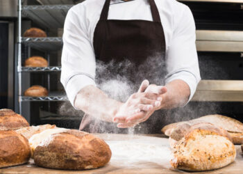 Mungesa e punëtorëve në Shqipëri/ Prodhuesit e bukës po vijnë nga India