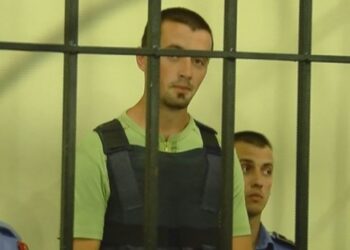 Peqin/ I burgosuri qëllon me armë gardianët, detajet e para