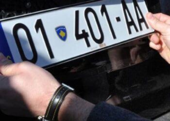 Nga 1 janari, Serbia do të lejojë makinat me targat e Kosovës në territorin e saj