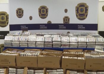 Arrestohen disa shqiptarë, kapen me 3 ton kokainë në Spanjë