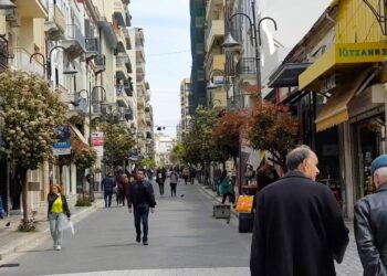 Preken 30 mijë shqiptarë! Greqi, vonesa në zbatimin e ligjeve të emigracionit