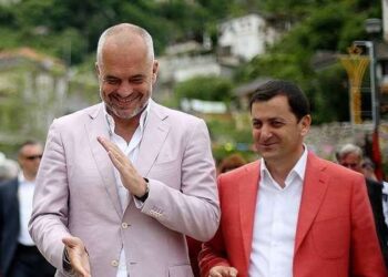 I kërkoi Rama të drejtojë Himarën? Flet publikisht Vangjel Tavo