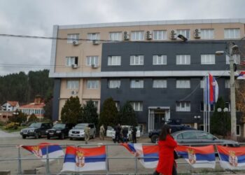 Digjet makina e kryetarit të Kuvendit Komunal të Leposaviqit