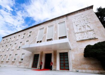 Qeveria miraton pension të posaçëm për emrat e njohur, ja artistët që e përfituan