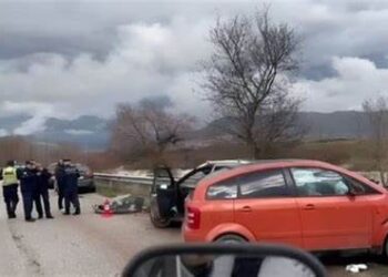 Aksident në kthesën e Viroit në Gjirokastër, 2 perosona të plagosur