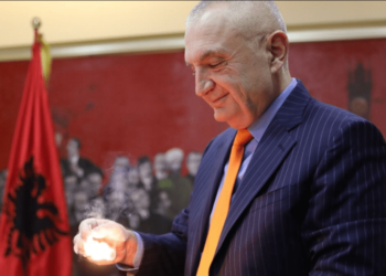 Dita Ndërkombëtare e Holokaustit/ Reagon Ilir Meta