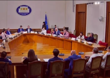 Deputetët e opozitës vendosin të bllokojnë Komisionin për Reformën Zgjedhore