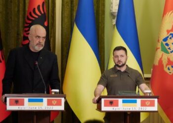 Zelenskyy flet me Ramën: Mirënjohje Shqipërisë për mbështetjen ndaj Ukrainës