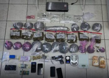 Goditet grup i shpërndarësve të drogës në Santorini, arrestohen 4 shqiptarë (EMRAT)