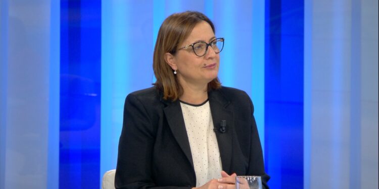 “Parlamenti ka humbur funksionin e tij”, Dhurata Çupi reagon pas seancës plenare