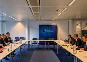 Dinari, Lajçak: Shumë pikëpyetje politike mbetën pa përgjigje, duhen takime shtesë