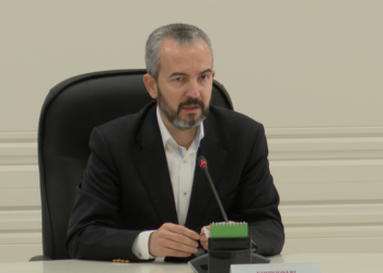 KQZ ndan fondet për partitë politike për vitin 2024, ja sa para merr PS-ja dhe PD-ja