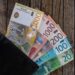 Ndalimi i dinarit/ Cilat janë zgjidhjet e mundshme të serbëve për pagesa?
