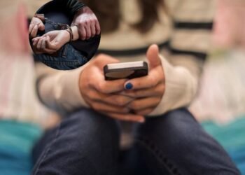 Kërcënonte 15-vjeçaren me foto dhe video intime, arrestohet 27-vjeçari në Kamëz