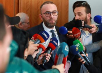 Bardhi pas mbarimit të protestës: Kushdo e kupton, se kush e ka vulën dhe logon e PD