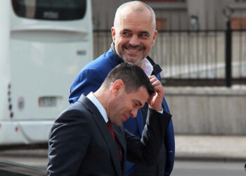 Akuzat e Ahmetajt nga arratia, PD kërkon interpelancë urgjente me Ramën