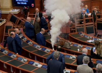 Sërish seancë kaotike, çfarë pritet të diskutohet sot në Kuvend?