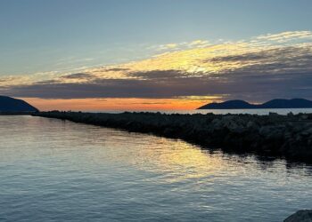 Vlorë/ Peshkatarët gjejnë një trup të pajetë në det